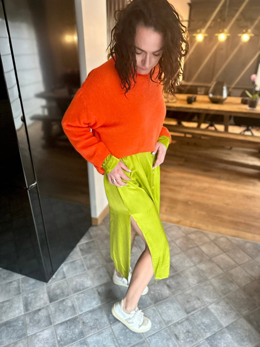 Sassy satin hemdjurk lang groen incl riempje
