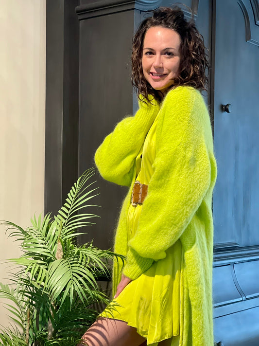 Sassy satin hemdjurk kort fluogeel A model